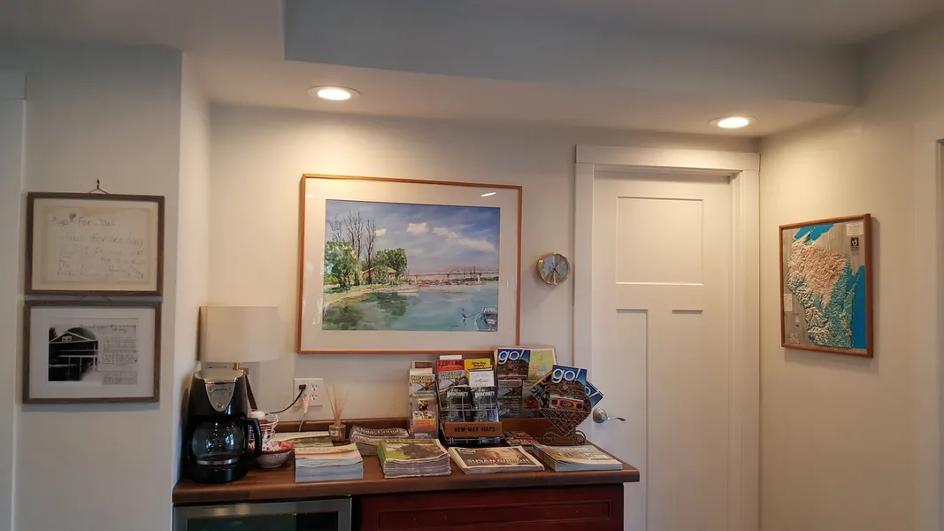 Snug Harbor Inn hotel detail image 6