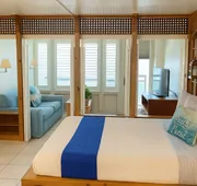 Georgian Inn Beach Club hotel detail image 5