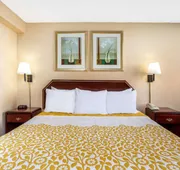 Days Inn By Wyndham College Park hotel detail image 4
