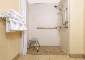Days Inn By Wyndham College Park hotel thumbnail 6