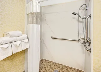 Days Inn By Wyndham College Park hotel thumbnail 8