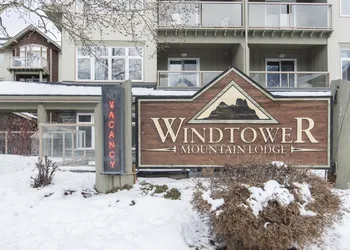 Windtower Lodge and Suites hotel thumbnail 2