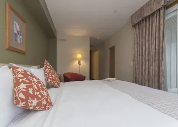 Windtower Lodge and Suites hotel thumbnail 7