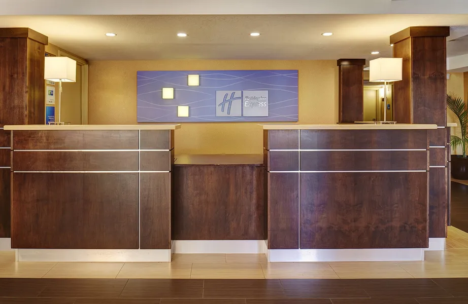 Holiday Inn Express San Diego South - National City by IHG hotel detail image 6