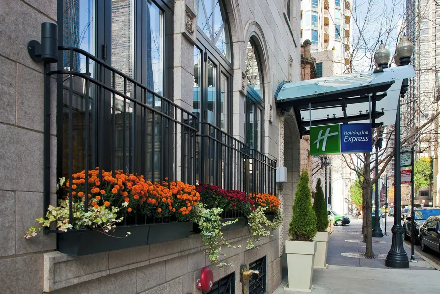 Holiday Inn Express Chicago - Magnificent Mile by IHG hotel detail image 6