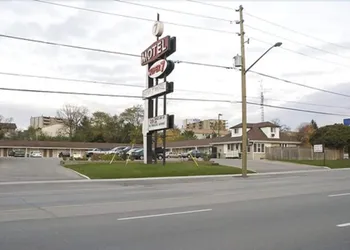 Super 7 Motel hotel thumbnail 2