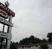Super 7 Motel hotel detail image 5
