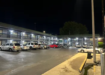 Executive Inn and Suites Jackson hotel thumbnail 7