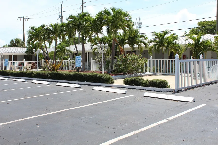 Economy Inn West Palm Beach hotel detail image 2