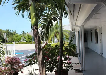 Economy Inn West Palm Beach hotel thumbnail 8