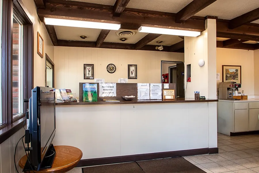Country Squire Inn & Suites hotel detail image 2