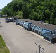 Country Squire Inn & Suites hotel detail image 3