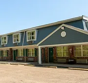 Country Squire Inn & Suites hotel detail image 7