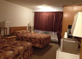 Tumbler Ridge Inn hotel thumbnail 2