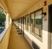 Paragon Inn Hillsboro hotel detail image 7