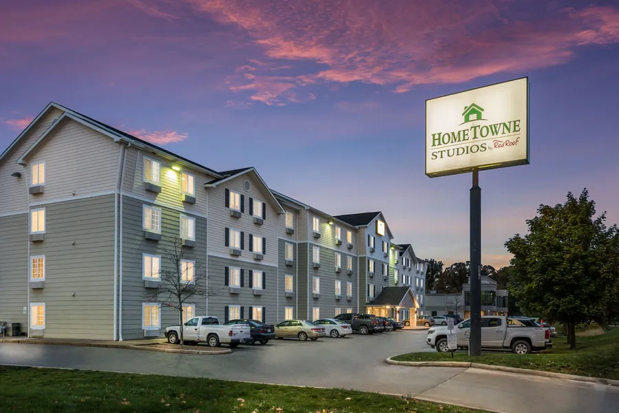 HomeTowne Studios by Red Roof Columbus hotel detail image 6