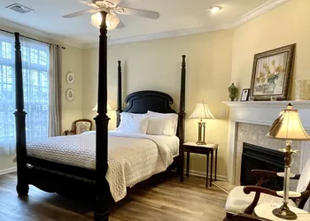 Inn on Main Hotel hotel thumbnail 7