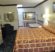 Economy Inn - Akron hotel detail image 7