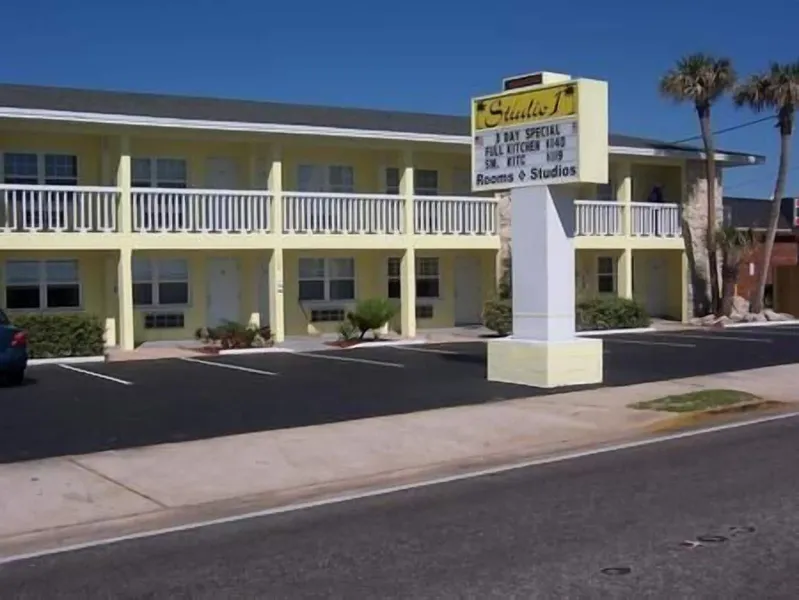 Studio 1 Motel hotel detail image 6