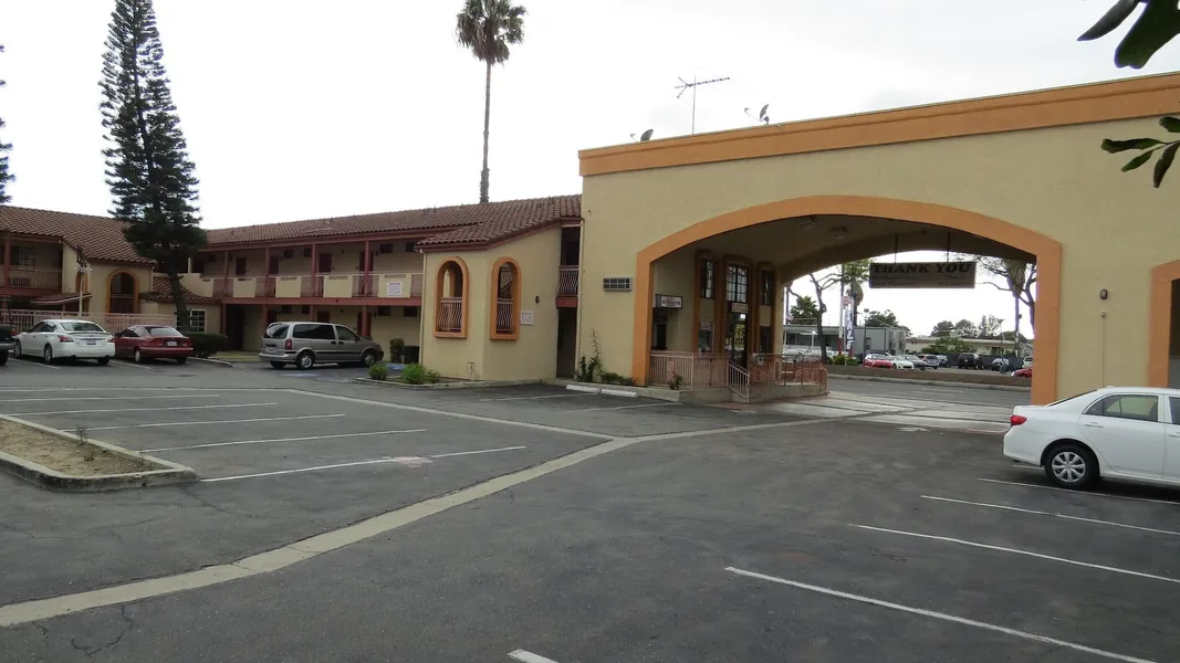 Rodeway Inn Santa Ana - Garden Grove hotel detail image 2