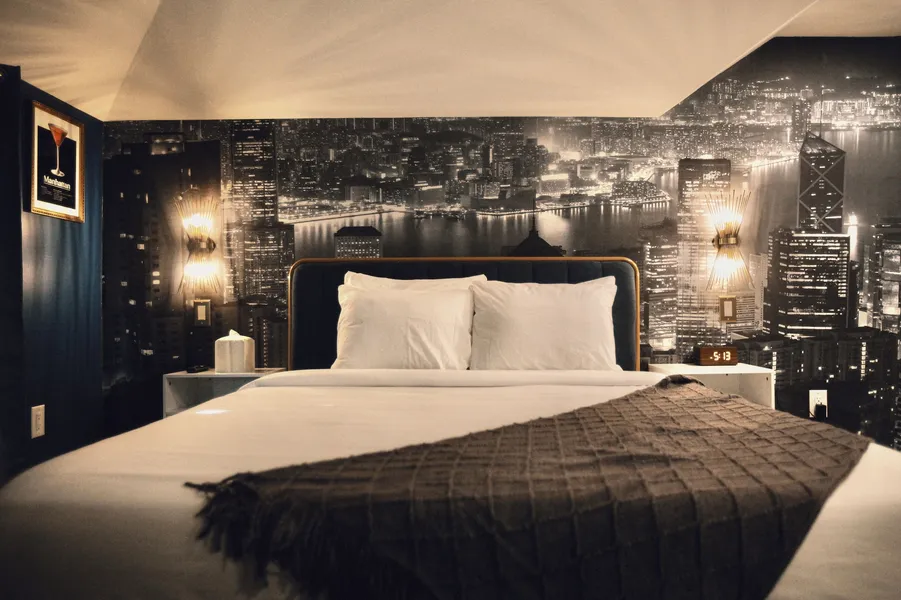 Peninsula Bed & Cocktails hotel detail image 6