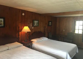 Blue Sky Motel hotel thumbnail 6