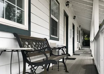 Sierra Mountain Inn hotel thumbnail 2