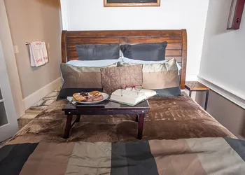 Naomi's Inn Bed & Breakfast hotel thumbnail 8