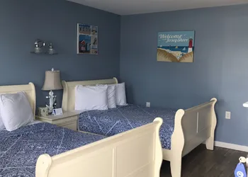 Pelican Point Motel hotel thumbnail 8
