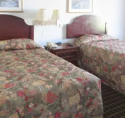 Econo Lodge Inn & Suites Orangeburg hotel detail image 3