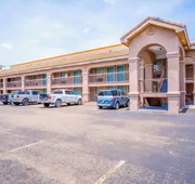 Lone Star Inn & Suites hotel detail image 4