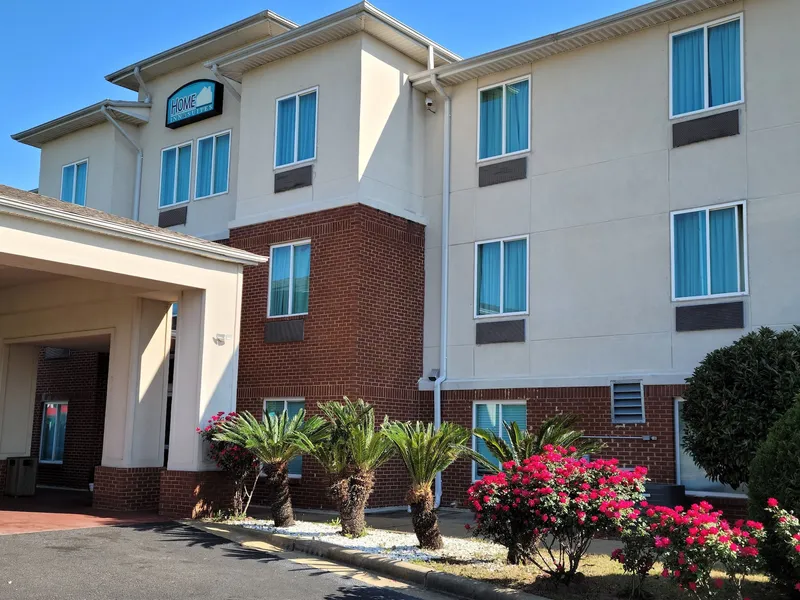 Home Inn & Suites hotel detail image 2
