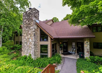 The Inn at Little Sister Hill hotel thumbnail 3
