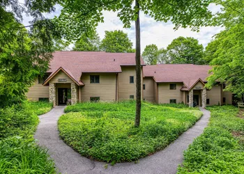 The Inn at Little Sister Hill hotel thumbnail 6