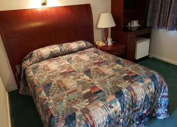 Huntingdon Motor Inn hotel thumbnail 8