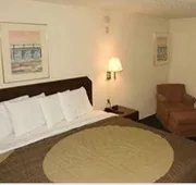 The Lodge at Pensacola hotel detail image 5