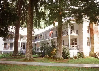 The York House Inn hotel thumbnail 2