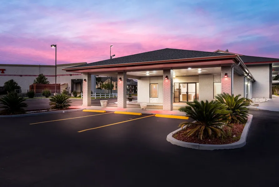 Red Roof Inn & Suites Thomasville hotel detail image 2
