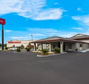 Red Roof Inn & Suites Thomasville hotel detail image 4
