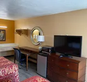 Deluxe Inn hotel detail image 4
