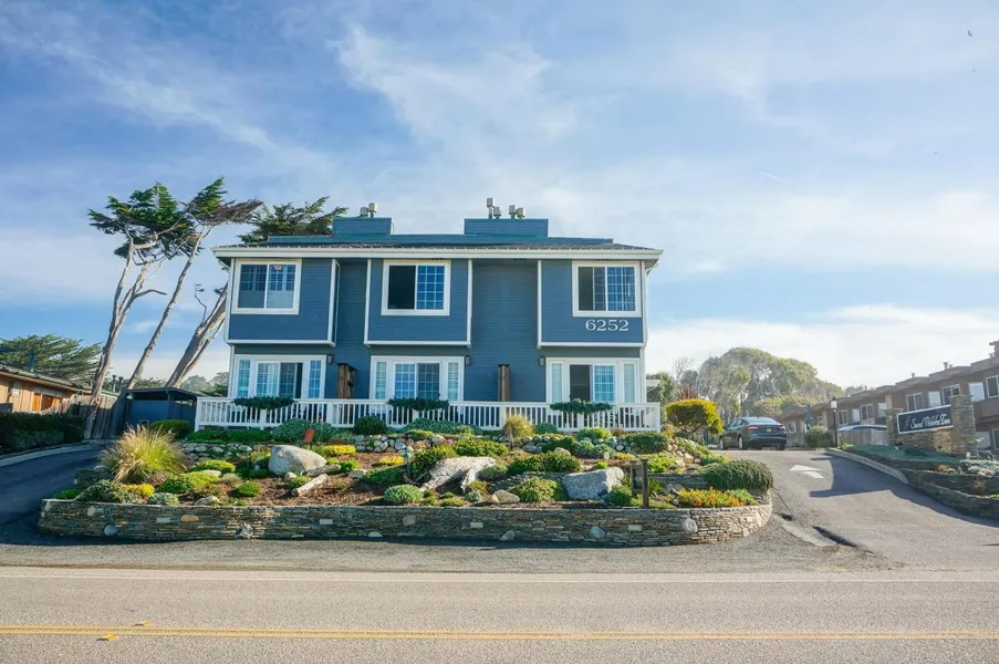 Sand Pebbles Inn hotel detail image 6