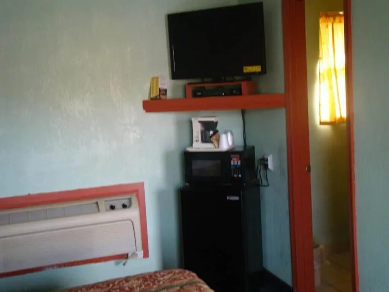 Budget Inn hotel detail image 2