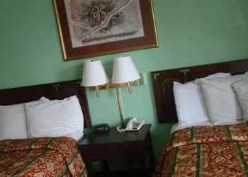 Budget Inn hotel thumbnail 3