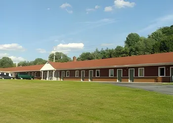 Budget Inn hotel thumbnail 6
