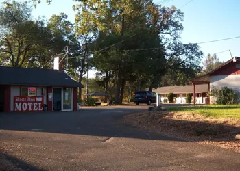 Shasta Dam Motel hotel thumbnail 8