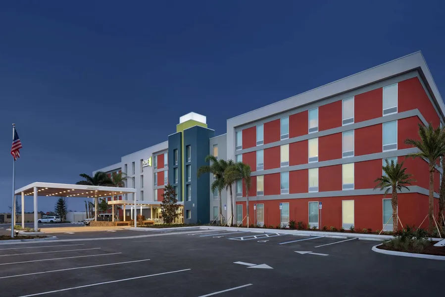 Home2 Suites by Hilton Orlando/International Drive South hotel detail image 2