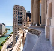 LondonHouse Chicago, Curio Collection by Hilton hotel detail image 7