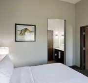 Homewood Suites by Hilton Topeka hotel detail image 4