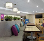 Home2 Suites by Hilton Gainesville Medical Center hotel detail image 5