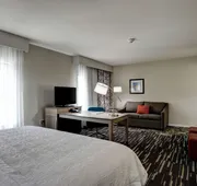 Hampton Inn & Suites Ardmore hotel detail image 7